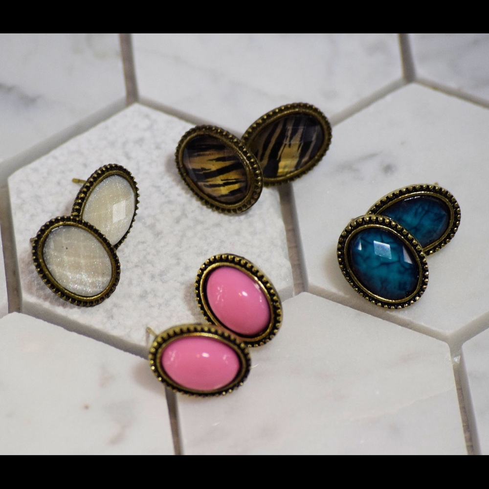 Classic Oval Earrings - Picture 2 of 8